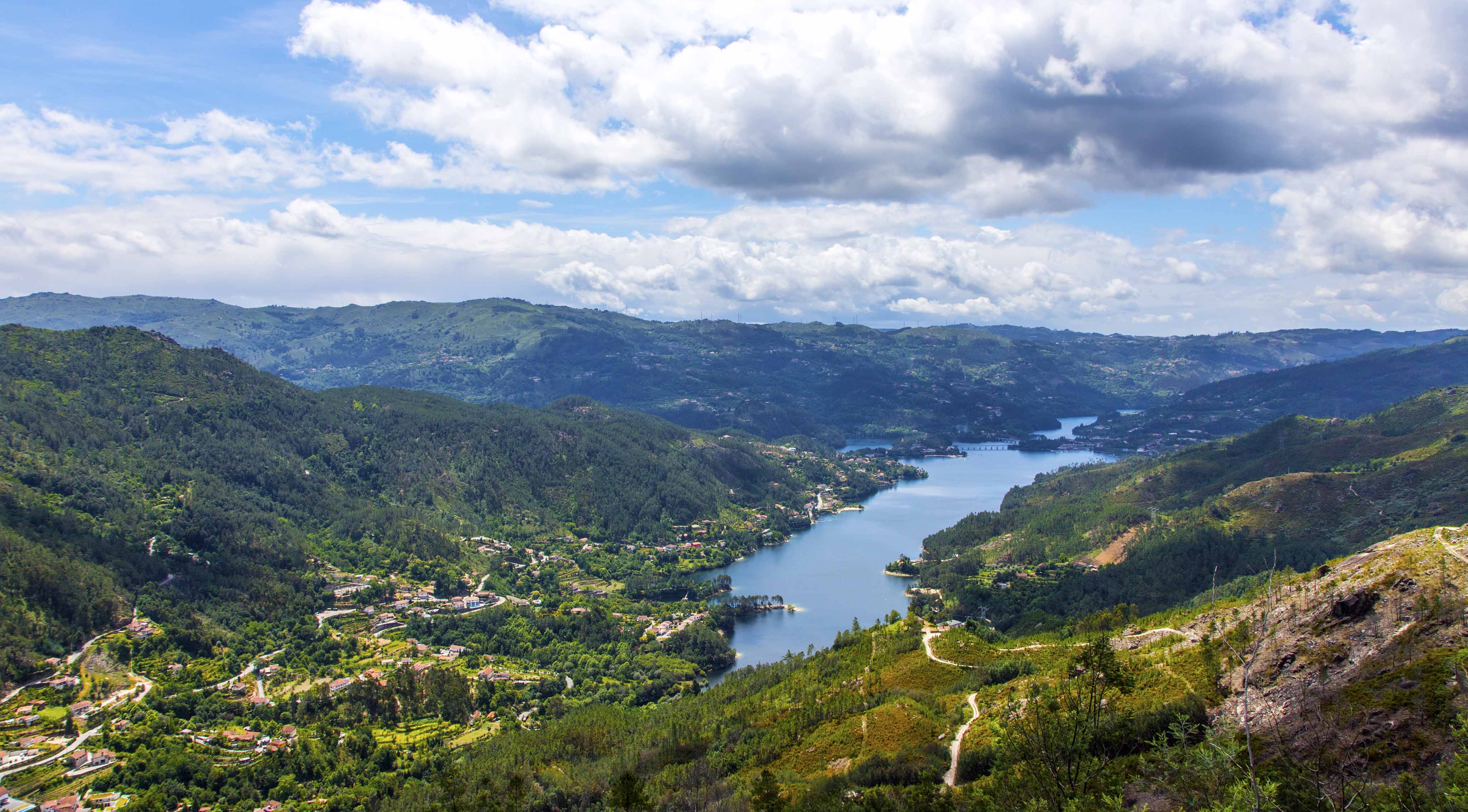 Day 16 & 17: Roman Bridge, Granaries Soajo & Geres National Park